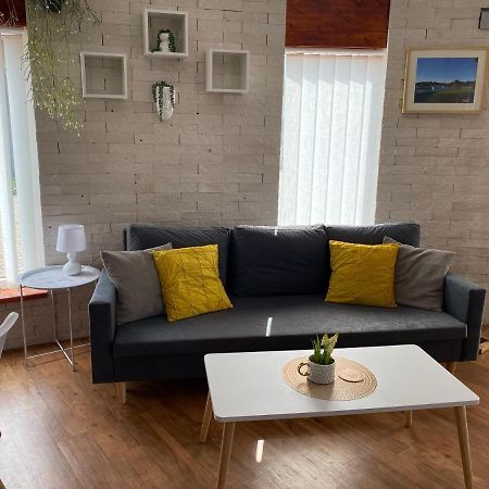 U Vrabcaka Appartement Zlonin Buitenkant foto